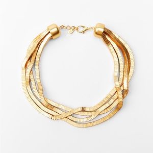 Gold tripple necklace